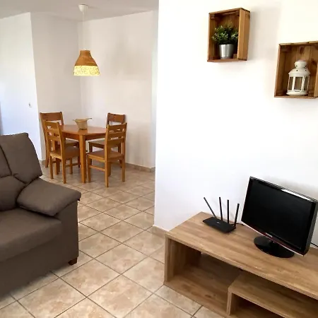 Blanca Frente Al Mar * Punta Mujeres