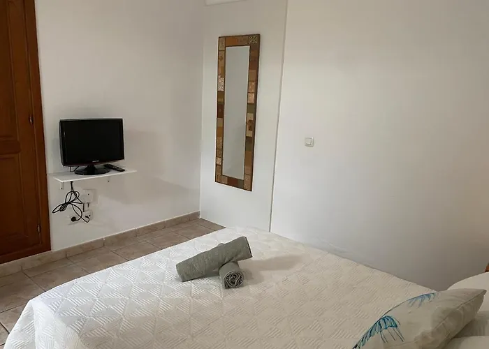 Blanca Frente Al Mar Punta Mujeres